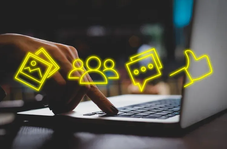 Real-time advertising campaign management across multiple channels