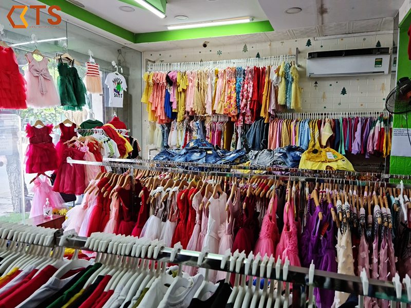 Rủi ro khi kinh doanh quần áo trẻ em 